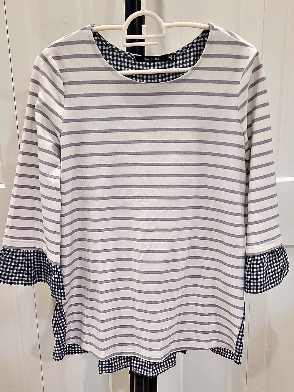 Doe & Rae Striped Gingham Trim Blouse in White & Blue Size Small NWT